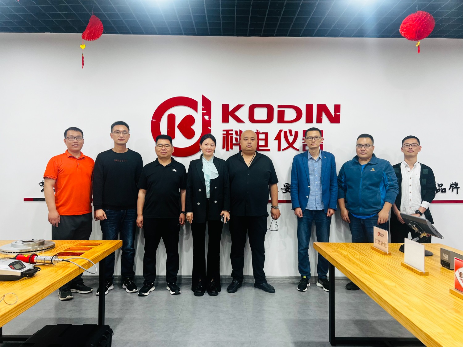 攜手共進(jìn)，譜寫新篇——熱烈歡迎山西總代山西鼎泰時(shí)代檢測設(shè)備有限公司來科電儀器參觀交流